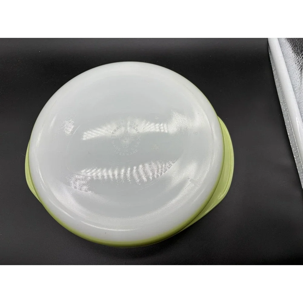 Pyrex‎ Round #221 Casserole Dish